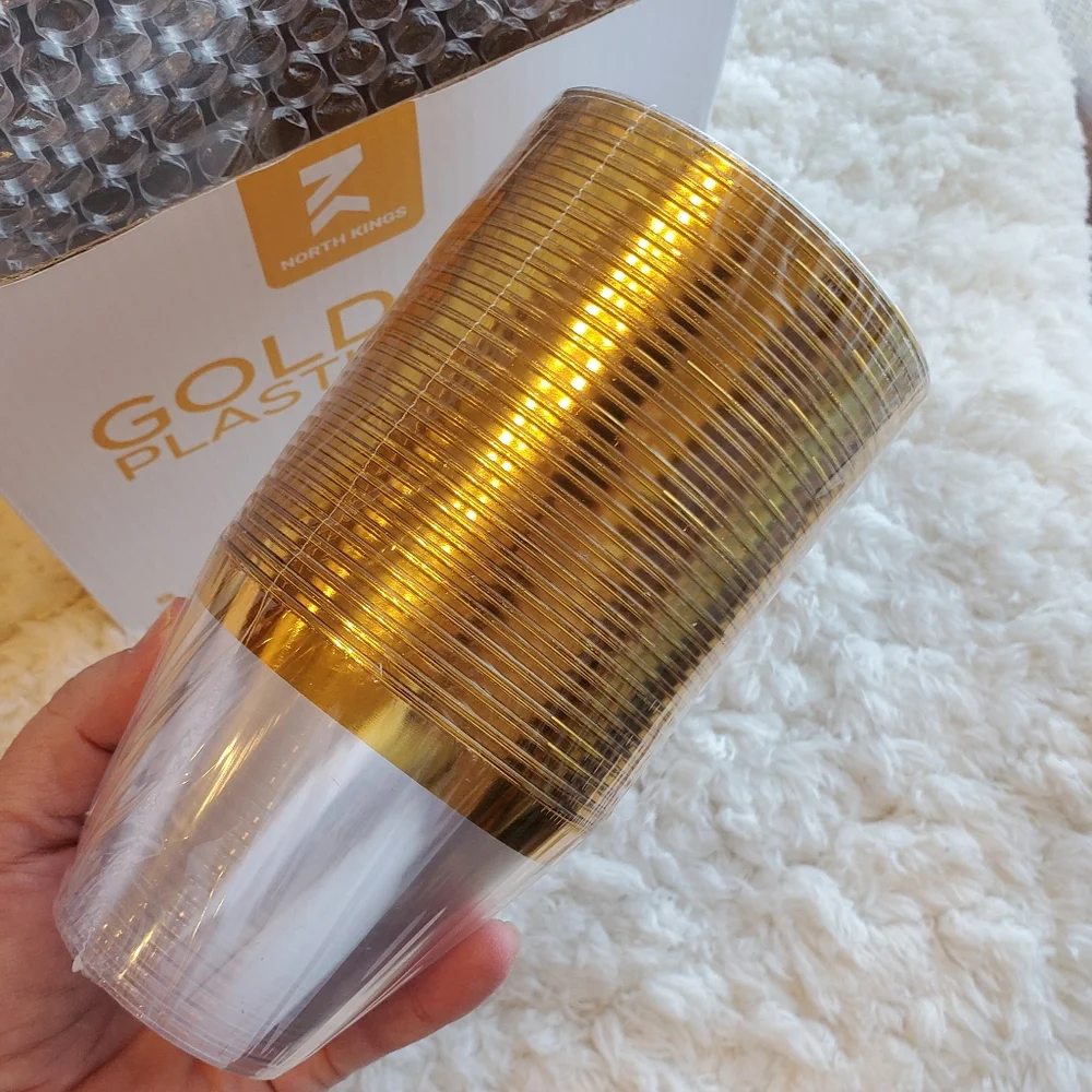 North Kings Gold Rim plastic cups 9 oz.- 120 count